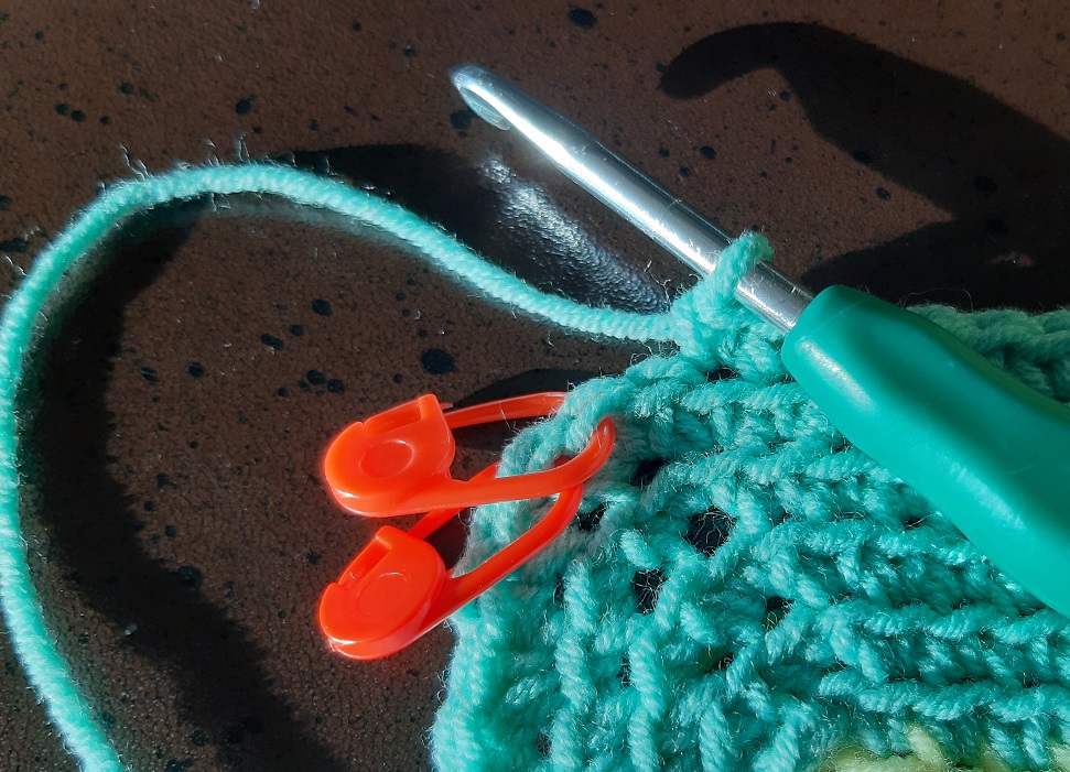 How to use Stitch Markers in Crochet