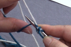 01 Prov Cast on 09 continue with making second stitch