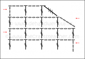 Slanted decrease of 1 square over 1 row (mirrored)